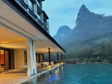 Гуангки Гуилин Иангсхуо Иуесху Хот Спринг Ресорт Хотел